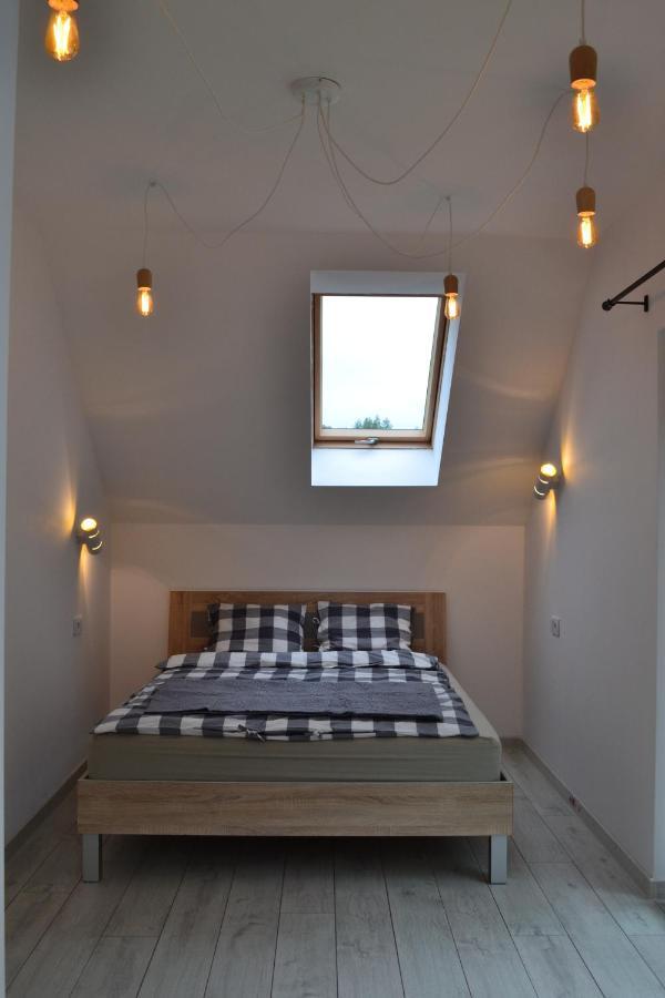Ferienwohnung Leniowka Ponikiew  Exterior foto